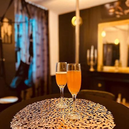 Love Room « L'Etreinte Doree » Illiers-Combray Eksteriør billede